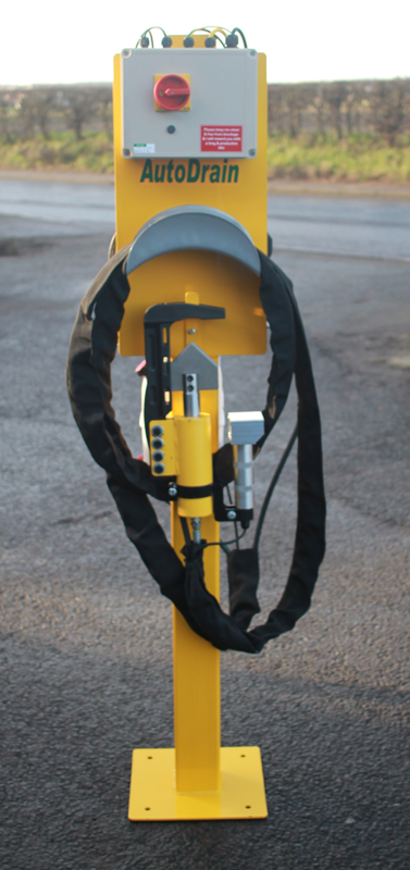Image of AutoDrain AutoShear en pedestal | AutoShear construido específicamente para eliminar valiosos convertidores catalíticos
